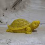 Nagy teknős méhviasz gyertya 200 gr.