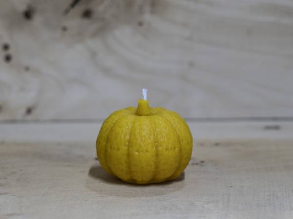 Tök méhviasz gyertya 60 gr.