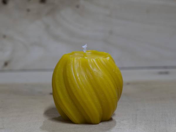 Nagy csavart méhviasz gyertya 170 gr.