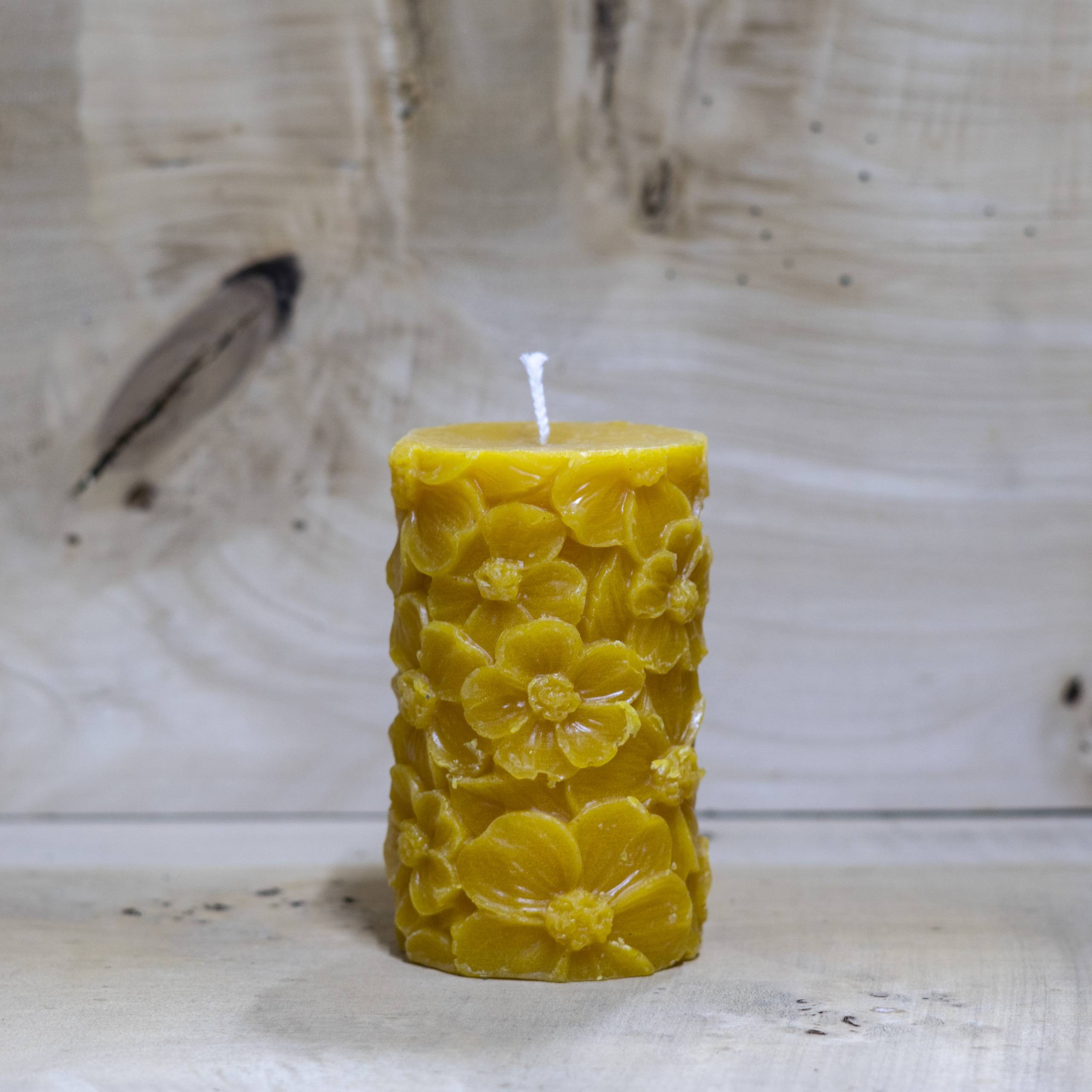 Virágos méhviasz gyertya 260 gr.