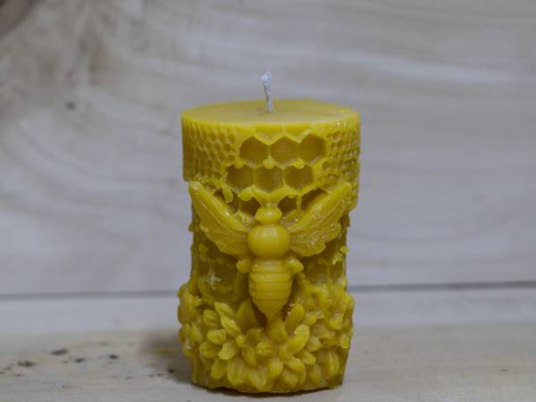 Méhecskés méhviasz gyertya 130 gr.